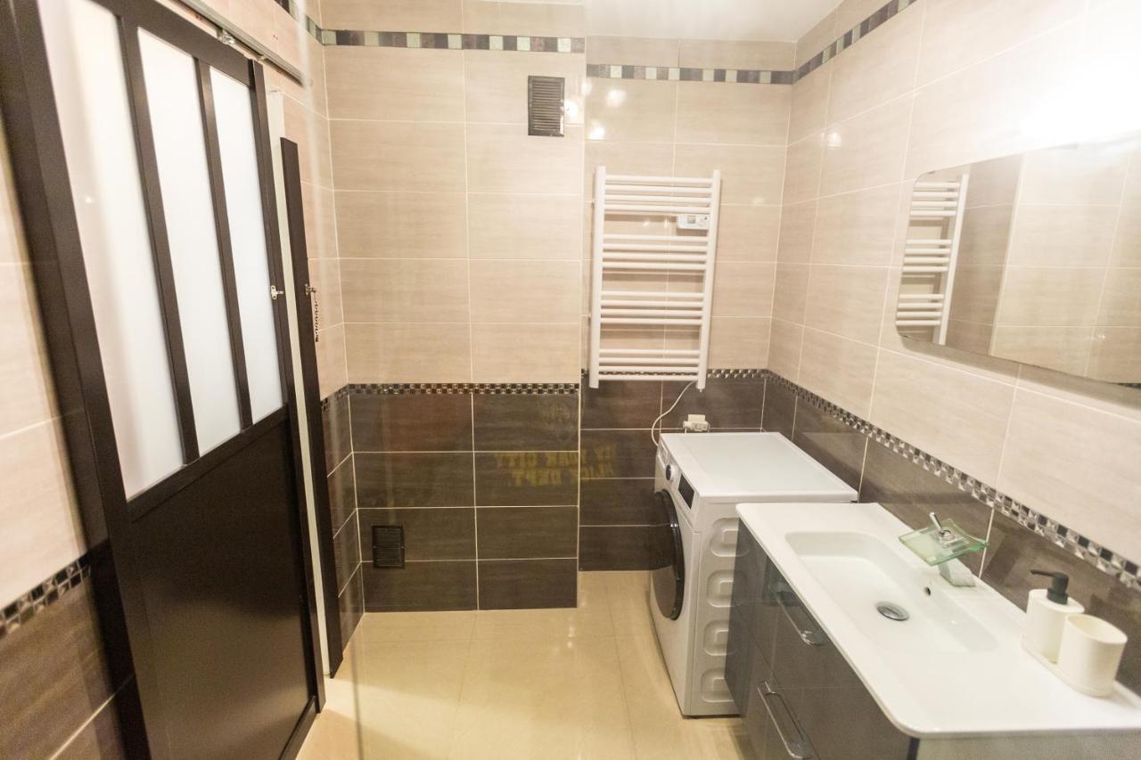 Superbe T4 Renove Spacieux Avec Stationnement Libre Et Gratuit Appartement Marseilles Buitenkant foto