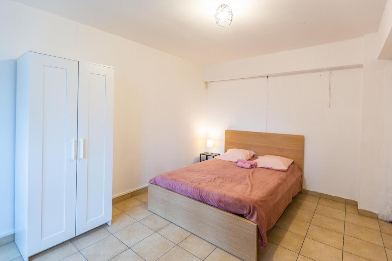 Superbe T4 Renove Spacieux Avec Stationnement Libre Et Gratuit Appartement Marseilles Buitenkant foto